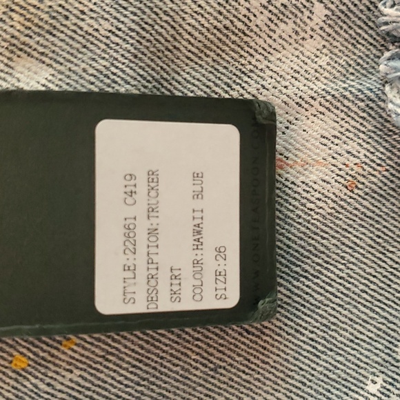 One Teaspoon by Revolve Denim Paint Splash Rocker Skirt. Size 26 - Picture 4 of 9